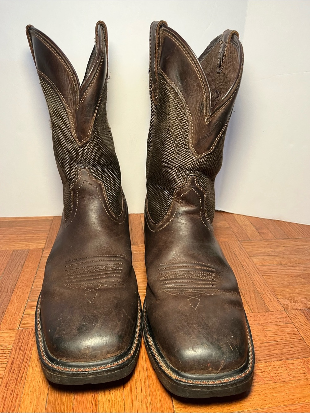 Ariat Waterproof Groundbreaker Boots Sz 9.5D Style F2892-11